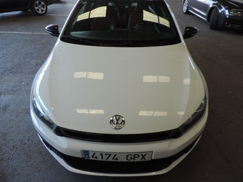 VOLKSWAGEN SCIROCCO 2.0 TDI CON 170 CV DSG