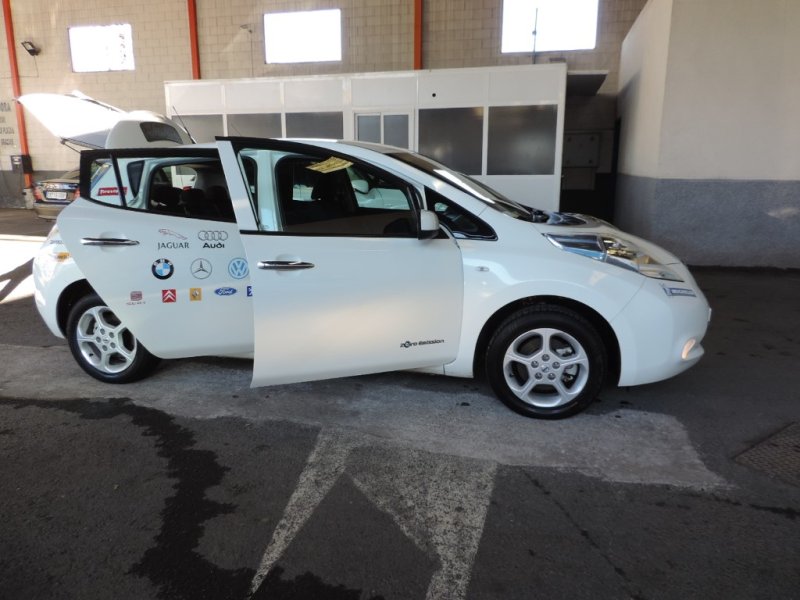 NISSAN 30 KW 100%  ELECTRICO   LEEF AUTOMATICO