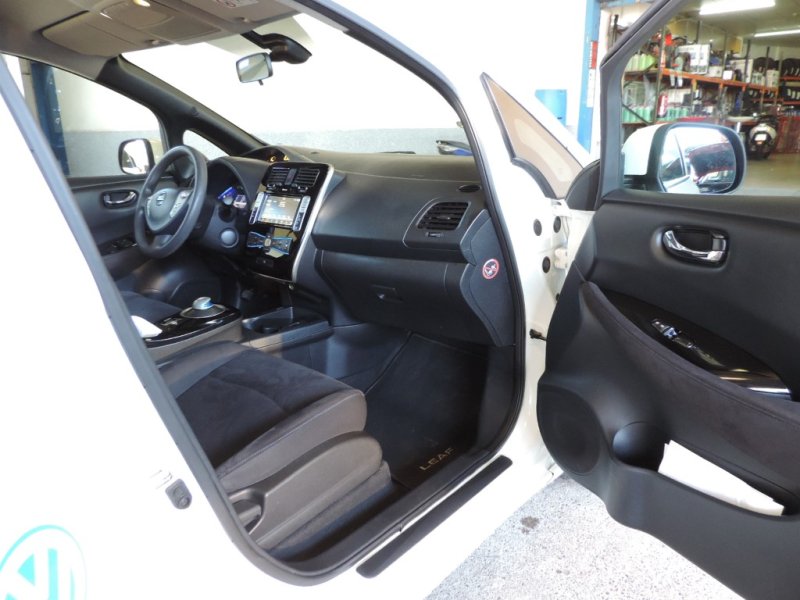 NISSAN LEAF 100% ELECTRICO CON 109 CV 100%  ELECTRICO  CON CAMBIO AUTOMATICO