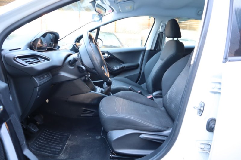 PEUGEOT 208 1600 HDI