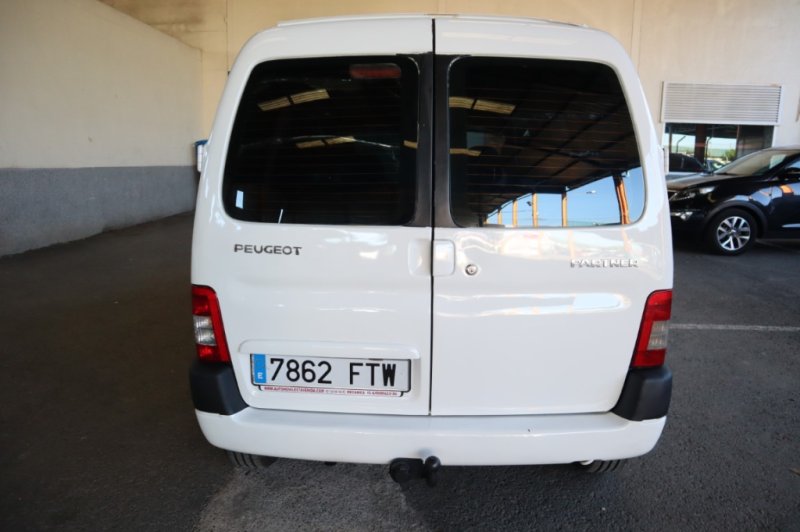 PEUGEOT PARTNER 1600 TURBO DIESEL DE 75 CV CON 5 PLAZAS