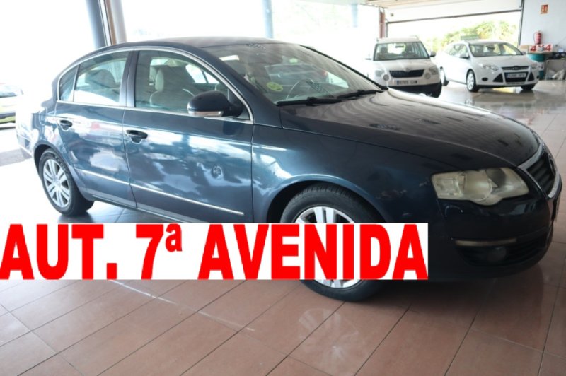 VOLKSWAGEN PASSAT 2.0 TDI 140 CV CON CAMBIO AUTOMATICO