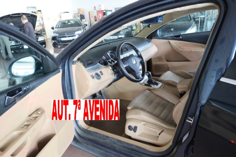 VOLKSWAGEN PASSAT 2.0 TDI 140 CV CON CAMBIO AUTOMATICO