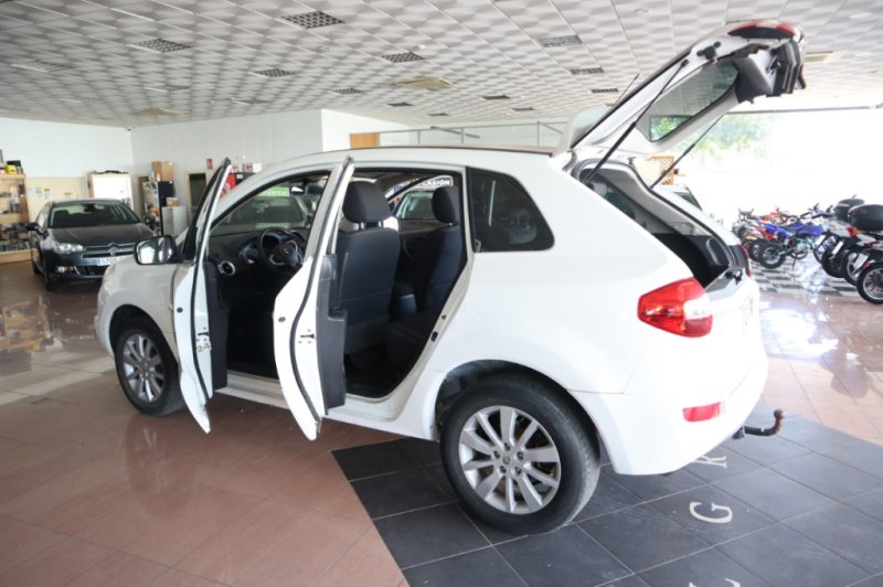 RENAULT KOLEOS 2000 T/DIESEL 4X4 DE 150 CV Y 6 VELOC.