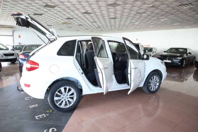 RENAULT KOLEOS 2000 T/DIESEL 4X4 DE 150 CV Y 6 VELOC.
