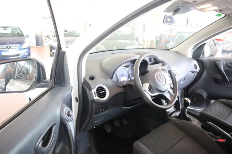 RENAULT KOLEOS 2000 T/DIESEL 4X4 DE 150 CV Y 6 VELOC.