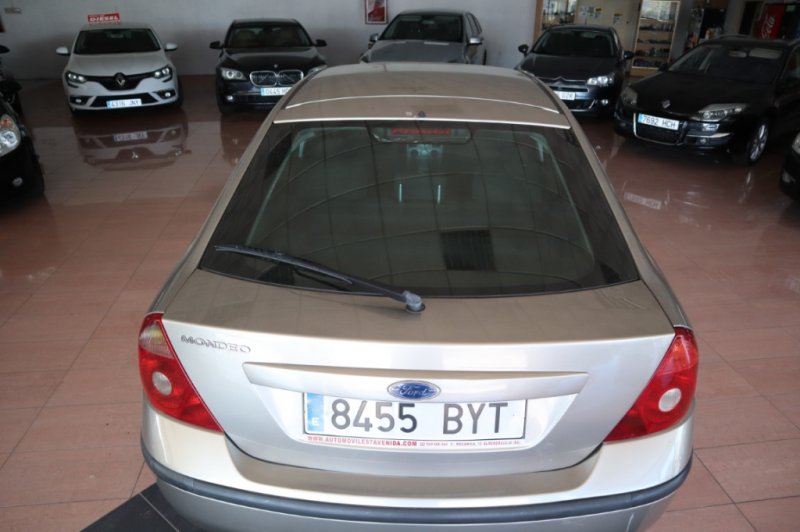 FORD MONDEO 2000 TURBO DIESEL CON 115 CV