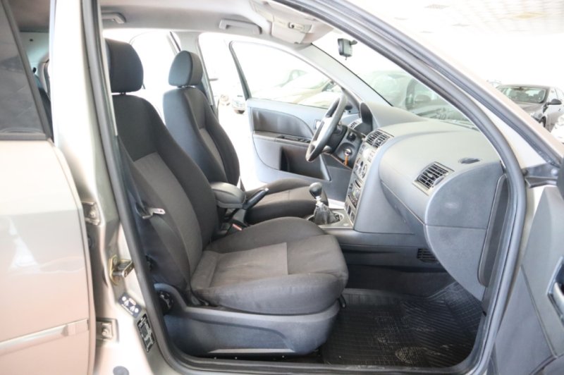 FORD MONDEO 2000 TURBO DIESEL CON 115 CV