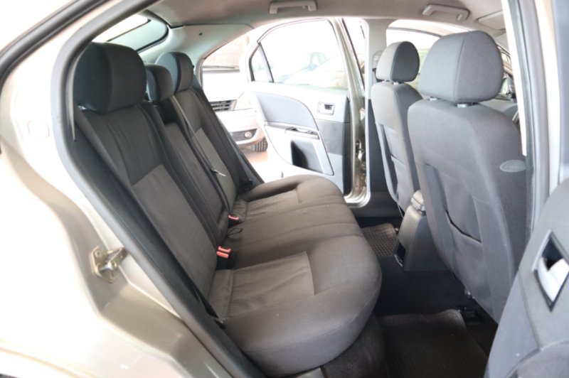 FORD MONDEO 2000 TURBO DIESEL CON 115 CV