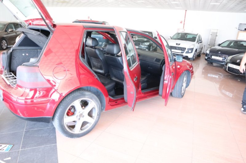VOLKSWAGEN GOLF 1900 TDI DE 150 CV CON 6 VELOCIDADES