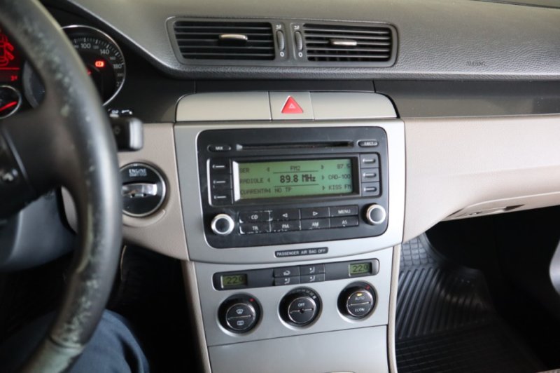 VOLKSWAGEN PASSAT 2.0 TDI CON 6 VELOCIDADES