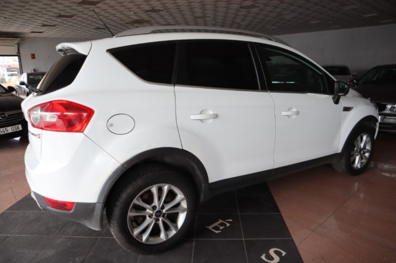 FORD KUGA TDCI 2000 TURBO DIESEL DE 140 CV Y 6 VELOCID.