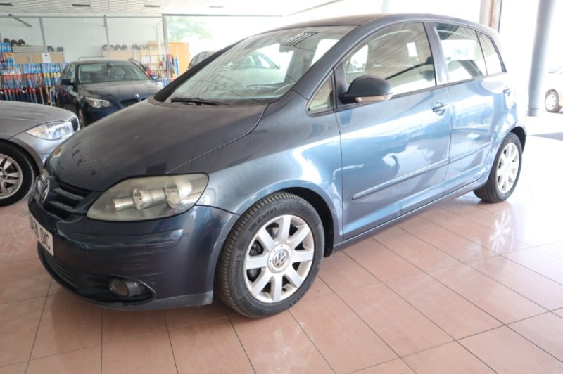 VOLKSWAGEN GOLF 2.0 TDI DE 140 CV Y 6 VELOCIDADES