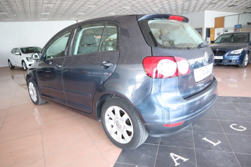 VOLKSWAGEN GOLF 2.0 TDI DE 140 CV Y 6 VELOCIDADES