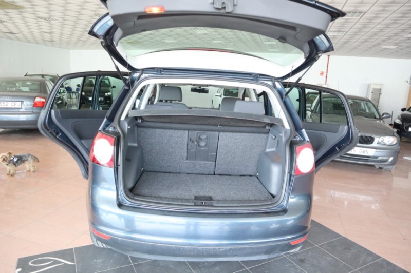 VOLKSWAGEN GOLF 2.0 TDI DE 140 CV Y 6 VELOCIDADES