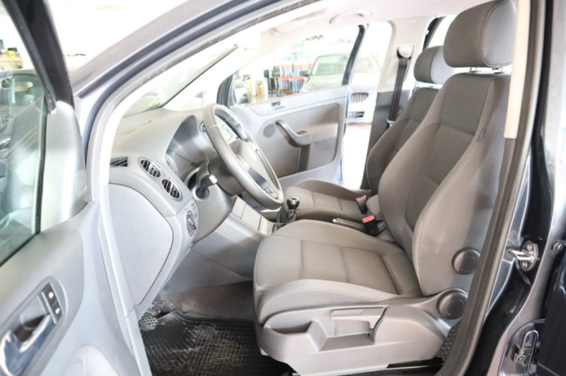 VOLKSWAGEN GOLF 2.0 TDI DE 140 CV Y 6 VELOCIDADES