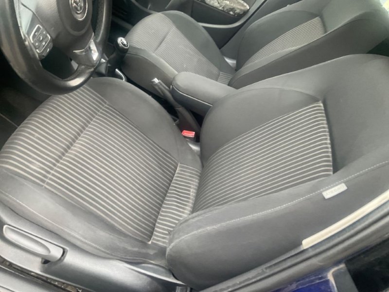 VOLKSWAGEN POLO 1600 TDI DE 90 CV CON 5 PÙERTAS