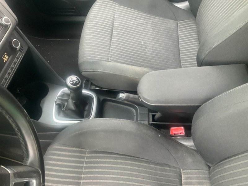 VOLKSWAGEN POLO 1600 TDI DE 90 CV CON 5 PÙERTAS