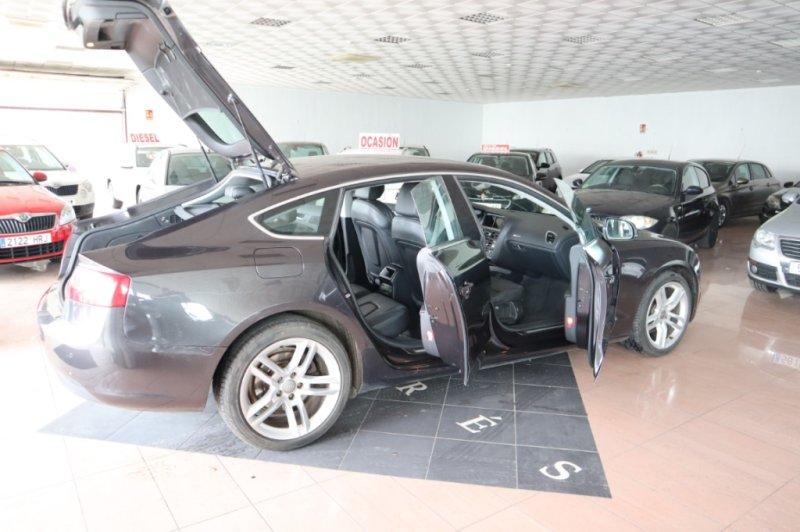 AUDI A5 2.07 TDI CON 6 VELOCIDADES