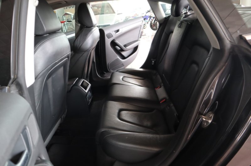 AUDI A5 2.07 TDI CON 6 VELOCIDADES