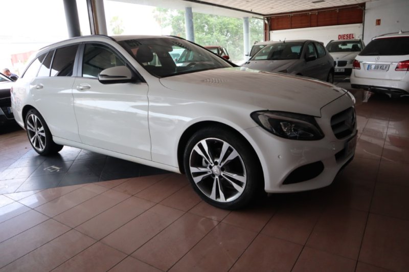MERCEDES-BENZ C 200 TURBO DIESEL CON CAMBIO AUTOMATICO
