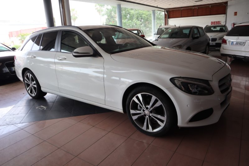 MERCEDES-BENZ C 200 TURBO DIESEL CON CAMBIO AUTOMATICO