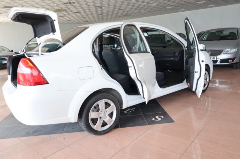 CHEVROLET AVEO 1400 INYECCION DE GASOLINA CON 101 CV