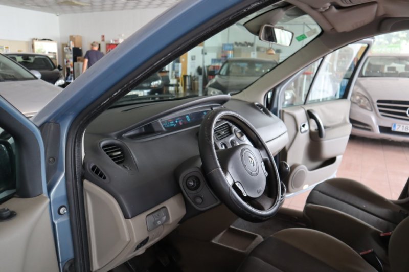 RENAULT SCENIC 1500 DCI