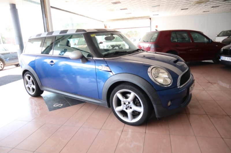 MINI COOPER S 1600 CC INYECCION DE GASOLINA CON 6 V