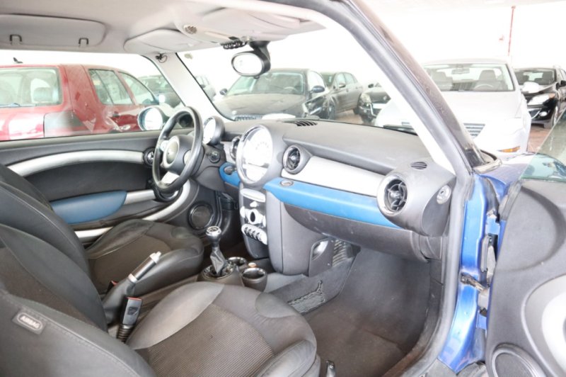 MINI COOPER S 1600 CC INYECCION DE GASOLINA CON 6 V