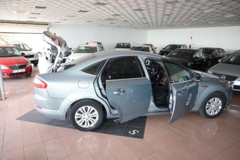 FORD MONDEO 2.0 TURBO DIESEL DE 140 CV Y CON 6 VEL.