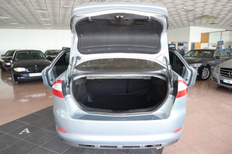 FORD MONDEO 2.0 TURBO DIESEL DE 140 CV Y CON 6 VEL.