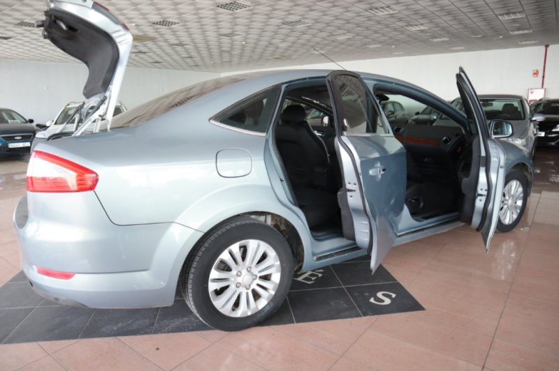 FORD MONDEO 2.0 TURBO DIESEL DE 140 CV Y CON 6 VEL.