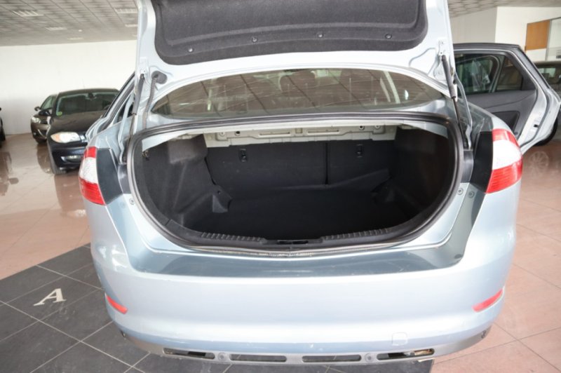 FORD MONDEO 2.0 TURBO DIESEL DE 140 CV Y CON 6 VEL.
