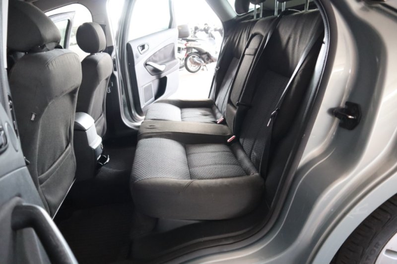 FORD MONDEO 2.0 TURBO DIESEL DE 140 CV Y CON 6 VEL.