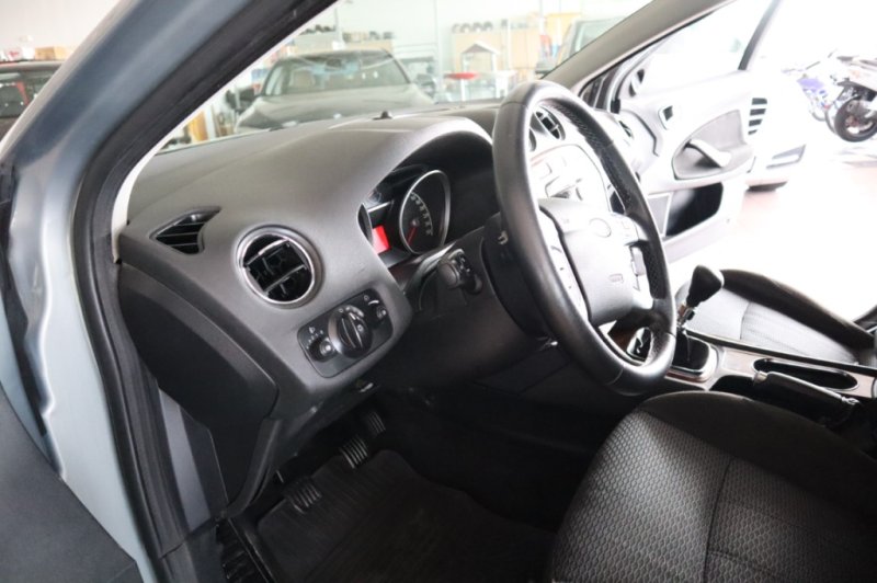FORD MONDEO 2.0 TURBO DIESEL DE 140 CV Y CON 6 VEL.