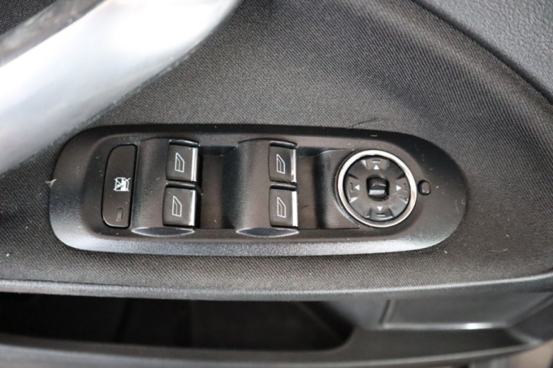 FORD MONDEO 2.0 TURBO DIESEL DE 140 CV Y CON 6 VEL.