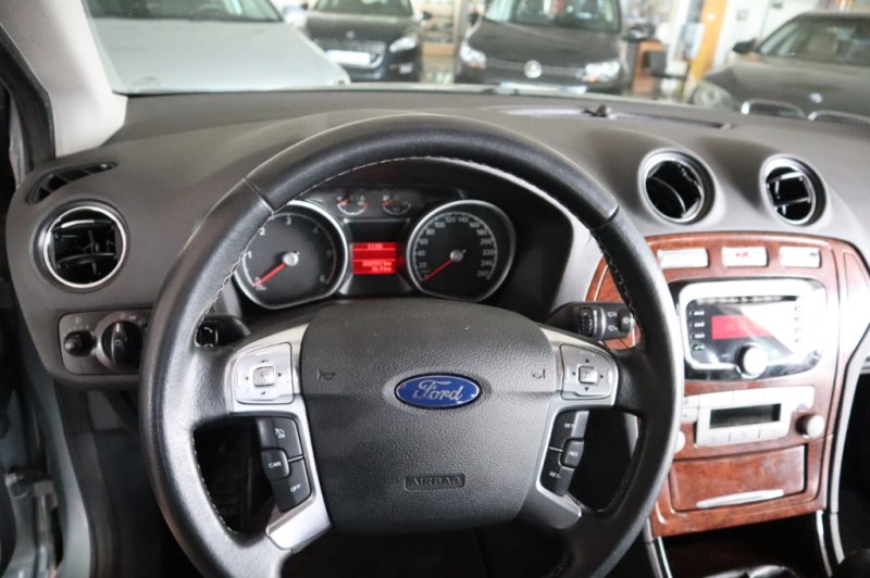 FORD MONDEO 2.0 TURBO DIESEL DE 140 CV Y CON 6 VEL.