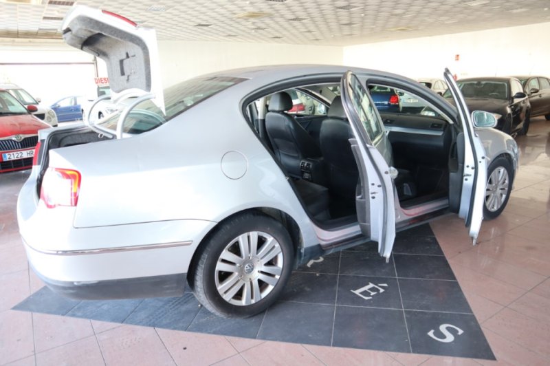 VOLKSWAGEN PASSAT 2.0 TDI DE 140 CV Y CAJA CAMBIOS DE 6 V.