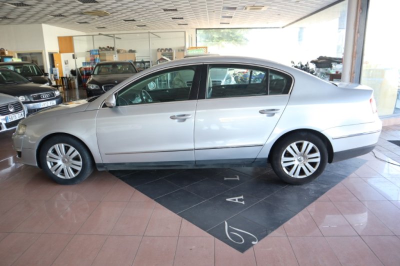 VOLKSWAGEN PASSAT 2.0 TDI DE 140 CV Y CAJA CAMBIOS DE 6 V.