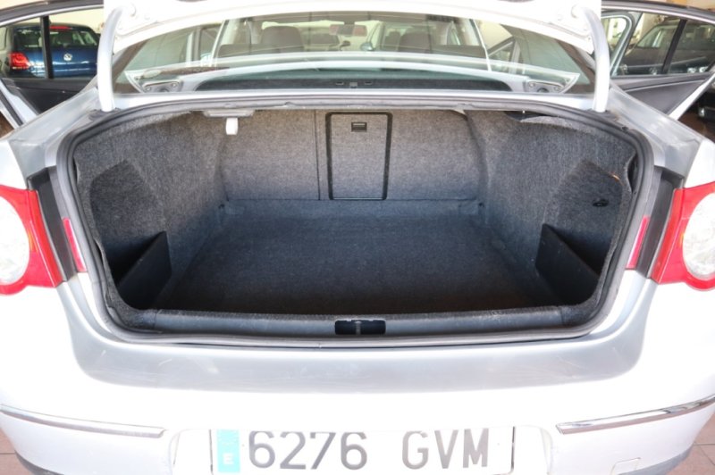 VOLKSWAGEN PASSAT 2.0 TDI DE 140 CV Y CAJA CAMBIOS DE 6 V.