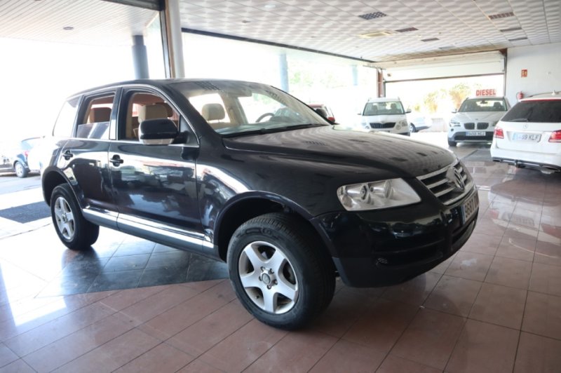 VOLKSWAGEN TOUAREG R-5  2500 CC TURBO DIESEL DE 175 CV