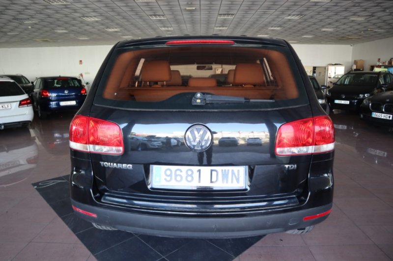VOLKSWAGEN TOUAREG R-5  2500 CC TURBO DIESEL DE 175 CV