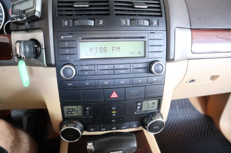 VOLKSWAGEN TOUAREG R-5  2500 CC TURBO DIESEL DE 175 CV