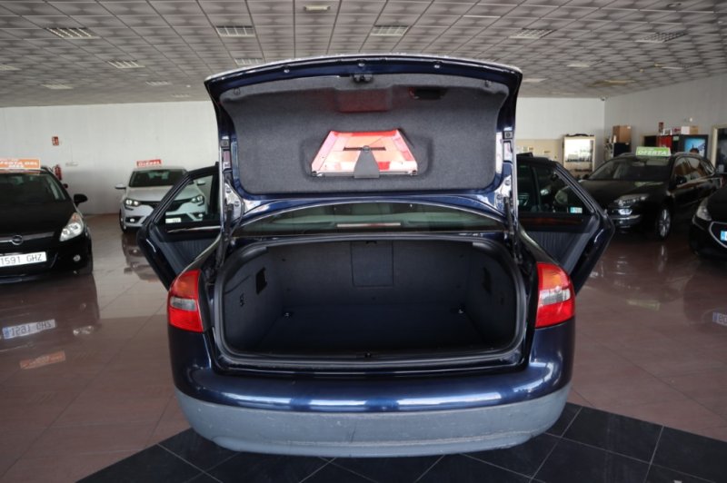 AUDI A6 2500 TDI CON 150 CV Y CAMBIO AUTOMATICO