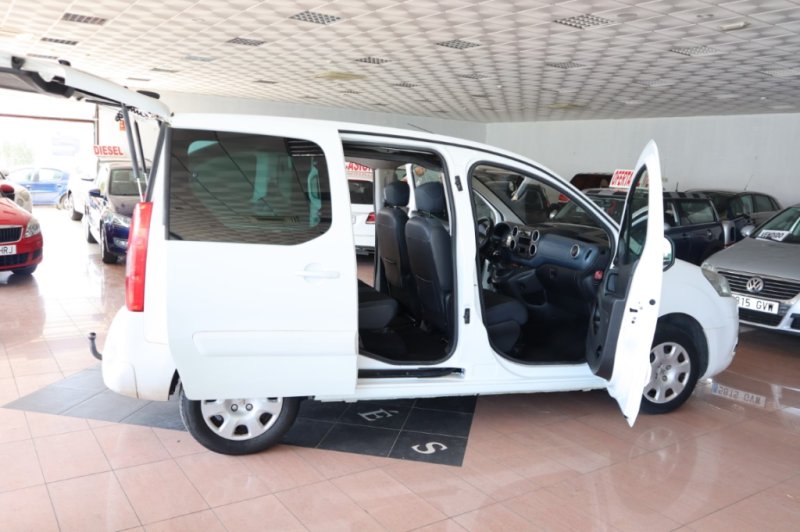 PEUGEOT PARTNER 1600 HDI DE 90 CV CON 5 PLAZAS