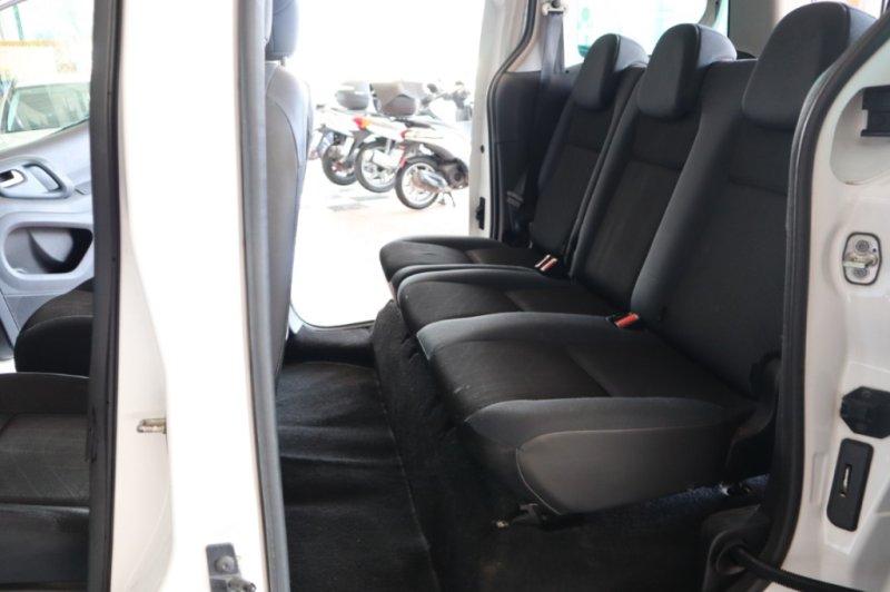 PEUGEOT PARTNER 1600 HDI DE 90 CV CON 5 PLAZAS