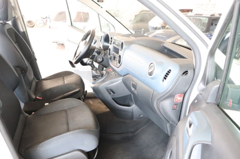 PEUGEOT PARTNER 1600 HDI DE 90 CV CON 5 PLAZAS