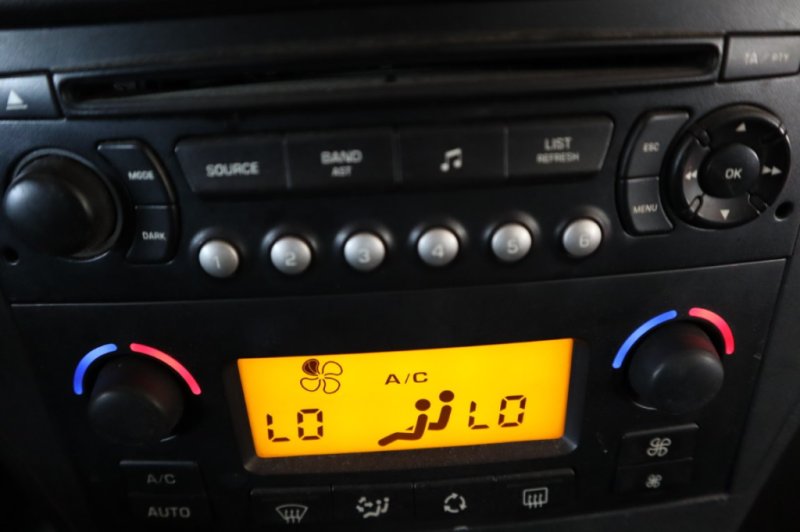 CITROEN C4 1600 HDI VTR CON CAMBIO AUTOMATICO