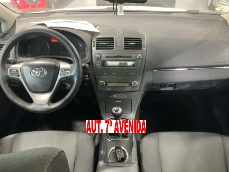 TOYOTA AVENSIS 2.200 D4D TURBO DIESEL